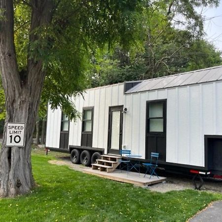 The Endeavor Tiny Home! Elizabethtown Zewnętrze zdjęcie
